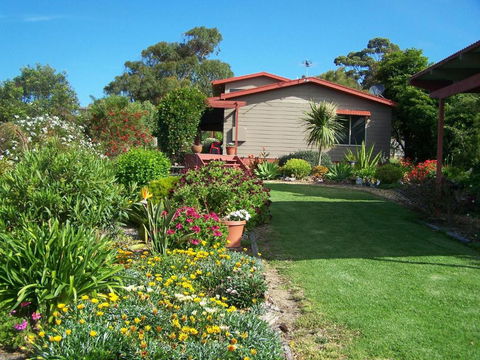 Monaro Cottage - Accommodation Gladstone 0