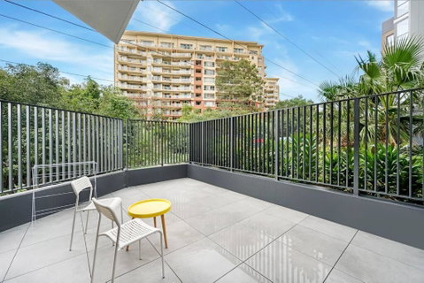 Modern 2B2B APT At Homebush - Accommodation Gladstone 3