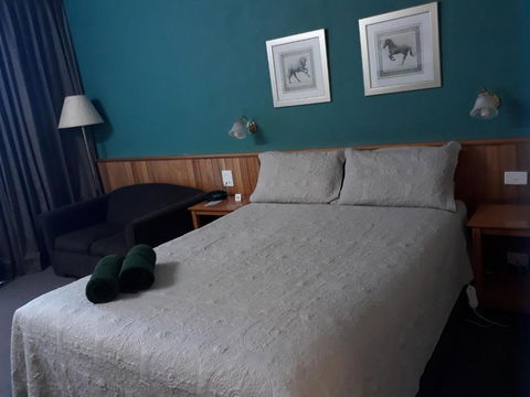 Moe Motor Inn - Contactless 24 Hour Checkinn Available - Accommodation Gladstone 1