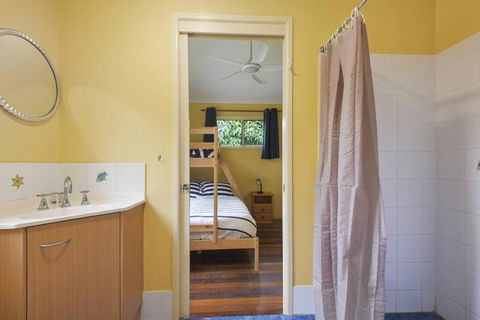 Moreton Island Retreat - Accommodation Gladstone 2