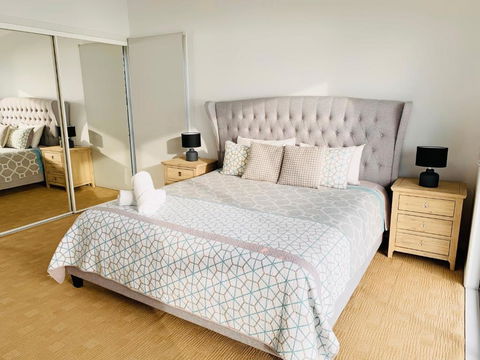 Moreton Magnificent Views - Accommodation Gladstone 1