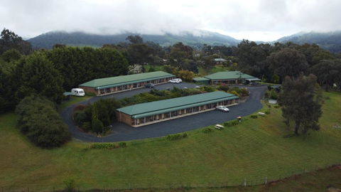 Motel Views Yackandandah - Accommodation Gladstone 1