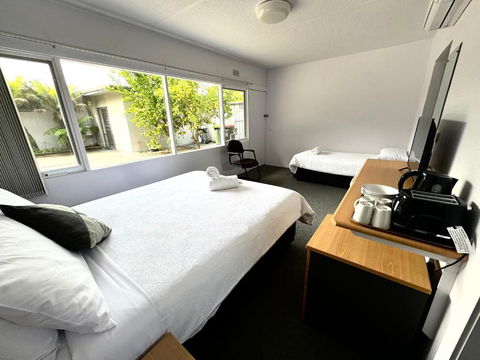 Mount Beauty Motor Inn - Accommodation Gladstone 0