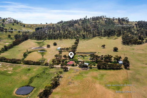 Mount Bolton Retreat - Accommodation Gladstone 1