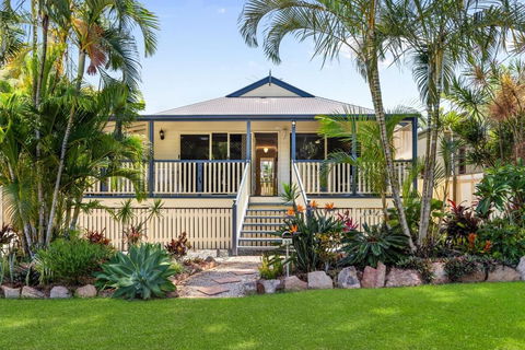 My Island Home - Accommodation Gladstone 0