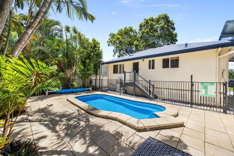 My Island Home - Accommodation Gladstone 1