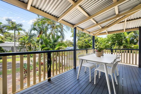 My Island Home - Accommodation Gladstone 2