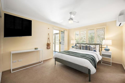 My Island Home - Accommodation Gladstone 3