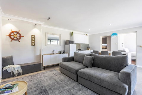 Nautical Nook - EXECUTIVE ESCAPES - Accommodation Gladstone 2