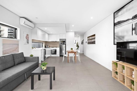 New Modern 2BR 2baths Apt In Homebush Sleeps 6 - Accommodation Gladstone 0