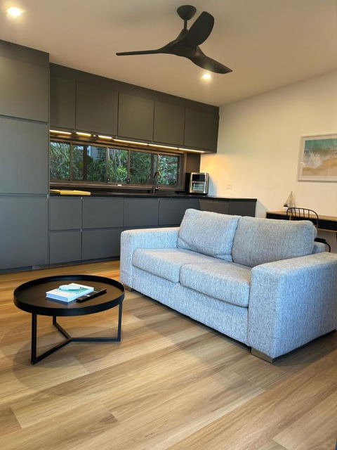New - Our Treehouse Near Alex Beach - Accommodation Gladstone 3
