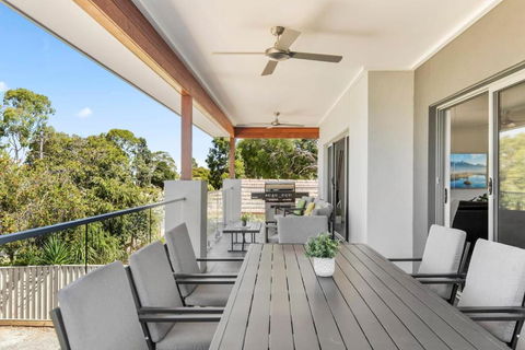 NEW - Sunrise Waters Holiday House - Accommodation Gladstone 3