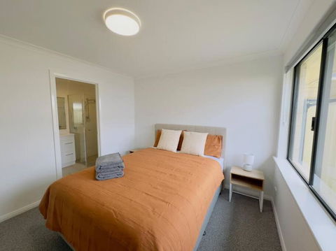 New Unit On Oswald - Accommodation Gladstone 3