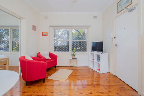 Newcastle Nook - Convenient Comforts In The CBD - Accommodation Gladstone 2