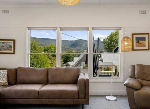 Mount Beauty 3BR Home - Accommodation Gladstone 3
