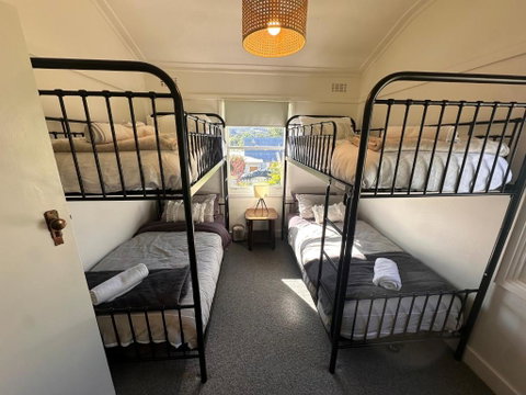 Mount Beauty 3BR Home - Accommodation Gladstone 2