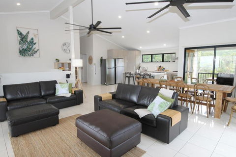 Nirvana - Accommodation Gladstone 1