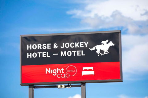 Nightcap At Horse & Jockey Hotel Warwick - Accommodation Gladstone 2