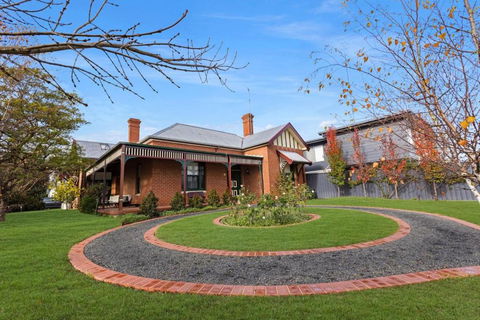 Noble View - Accommodation Gladstone 0