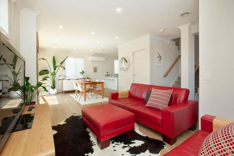 Northside Townhouse Geelong - Accommodation Gladstone 2