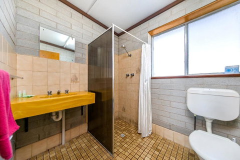 Nullarbor Roadhouse - Accommodation Gladstone 2