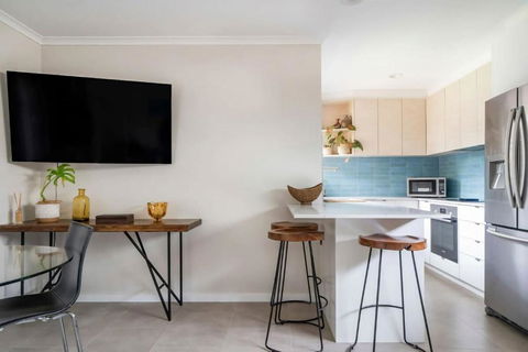 Oak Retreat Bliss By The Beach - Accommodation Gladstone 1
