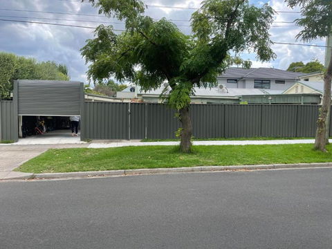 Oakleigh Private Unit - Accommodation Gladstone 1