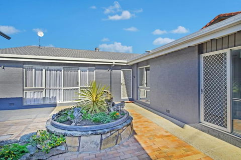 Ocean Paradise - Accommodation Gladstone 1