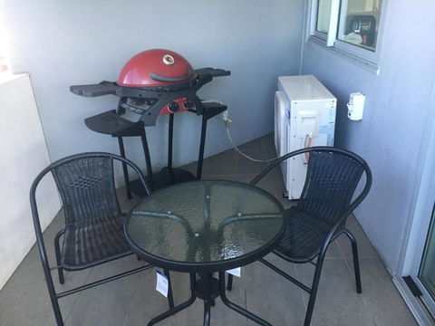 Ocean View 2 Bedroom Apartment - Accommodation Gladstone 1