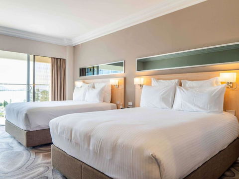 Novotel Wollongong Northbeach - Accommodation Gladstone 2