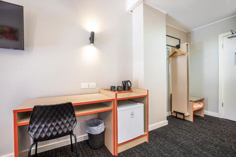 Nightcap At The Ranch Hotel - Accommodation Gladstone 3