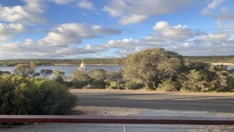 Off The Net - New Listing - Esplanade Property With Views Of The Channel - Accommodation Gladstone 0