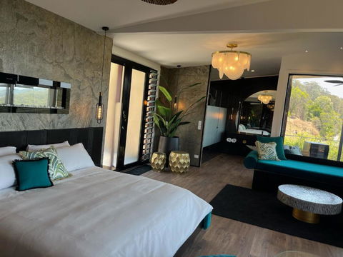 On Eagle Wings Mountain Retreat & Spa - Accommodation Gladstone 3