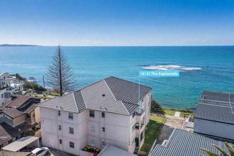 On The Esplanade - Close To Beach & Cronulla Mall With Aircon - Accommodation Gladstone 3
