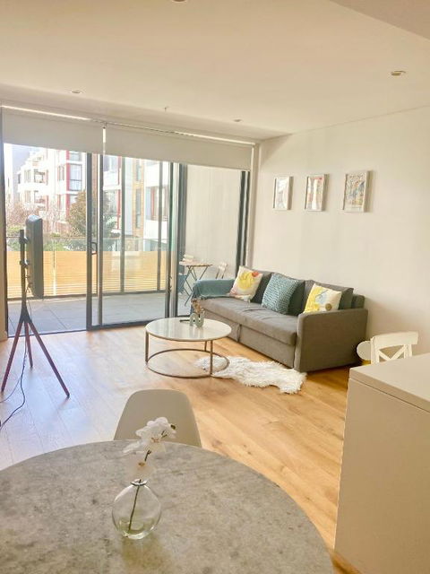 One Bedroom With Roof Top Pool - Accommodation Gladstone 1