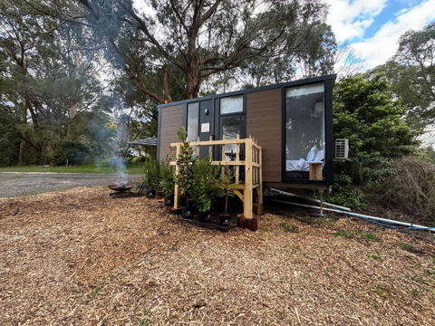 Orange 1 By Tiny Away - Accommodation Gladstone 3