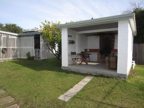 Orford Escape - Accommodation Gladstone 2