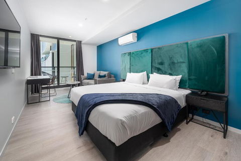 Oros Hotel And Apartments - Accommodation Gladstone 2