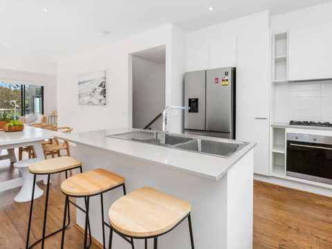 Osprey Mornington - Accommodation Gladstone 0