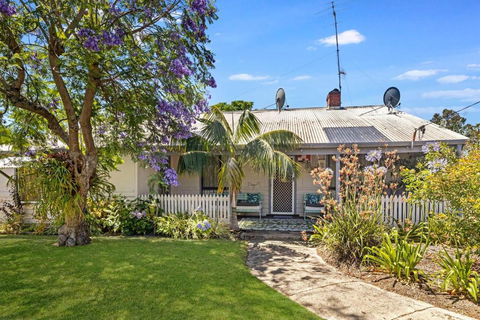 Our Humble Home Nannup - Accommodation Gladstone 0