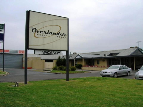 Overlander Hotel Motel - Accommodation Gladstone 1