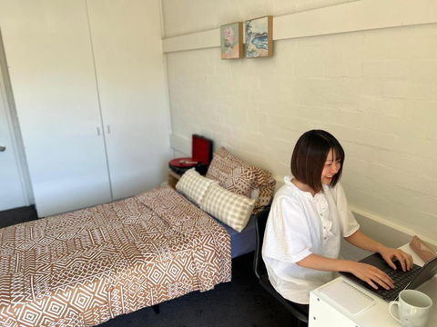 Ozi Village Cardigan - Accommodation Gladstone 2