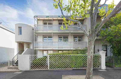 Ozi Village Cardigan - Accommodation Gladstone 3