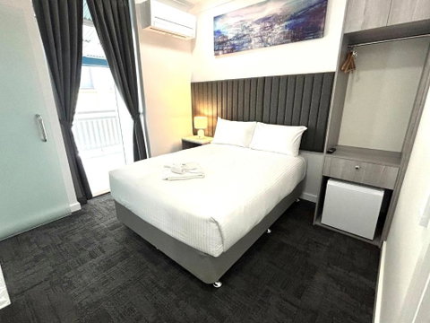 Palace Hotel Proserpine - Accommodation Gladstone 3