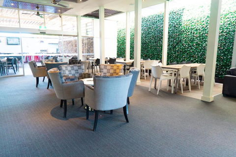 Panania Hotel Sydney - Accommodation Gladstone 3