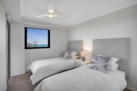 Panoramic Ocean View 2 Bed 2 Bath - Accommodation Gladstone 2
