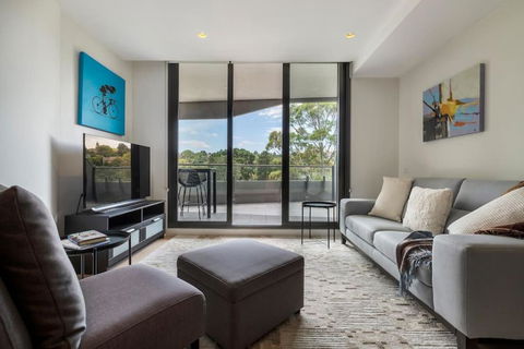 Peaceful 2 Bedroom Unit With Free Parking - Accommodation Gladstone 0