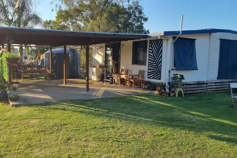 Pillar To Coast - Accommodation Gladstone 0