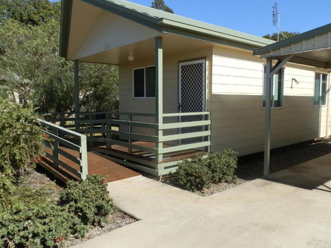 PepperTree Cabins, Kingaroy - Accommodation Gladstone 2