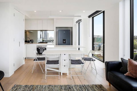 Perfect Haven In Spring Hill 2B1B And Parking - Accommodation Gladstone 1